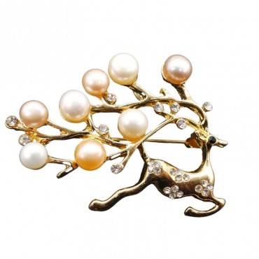 Sika deer pearl brooch