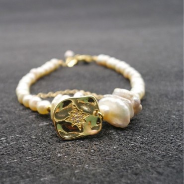 baroque pearl bracelet