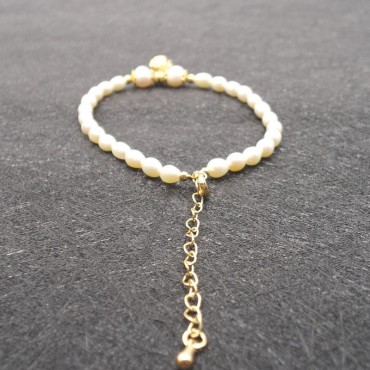 rice shape pearl beads small bell bracelet