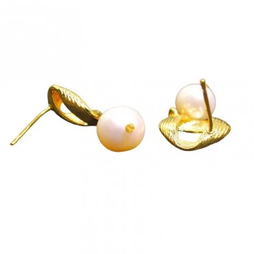 Fashion Square Natural Pearl Stud Earring