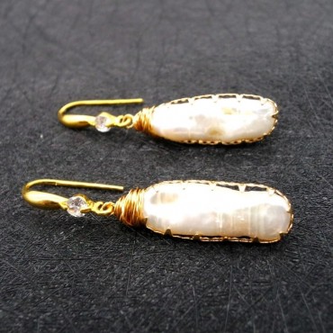 Long Logo Baroque Ear Hook