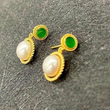 Green Cubic Zircon Pearl Stud Earring