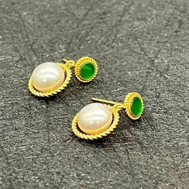 Green Cubic Zircon Pearl Stud Earring