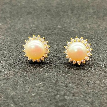 Circled Sunflower Pearl Stud Earring