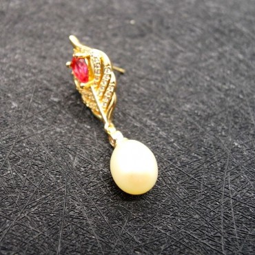 Red Cubic Zircon Peacock Feather Design Pearl Stud Earring