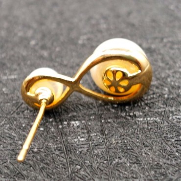 Dual Design Pearl Stud Earring