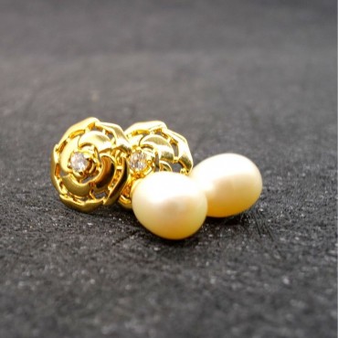 Gold Hollow Art Flower Stud Earring