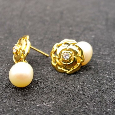 Gold Hollow Art Flower Stud Earring