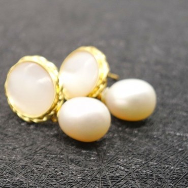 Retro Opal Pearl Stud Earring