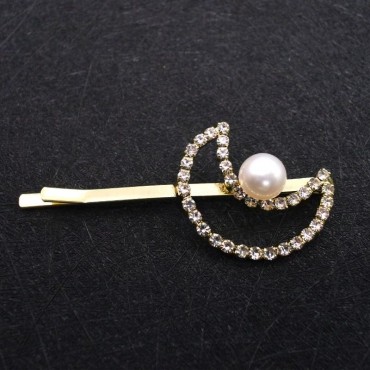 moon shape pearl Hair Clip