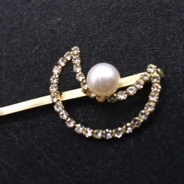 moon shape pearl Hair Clip