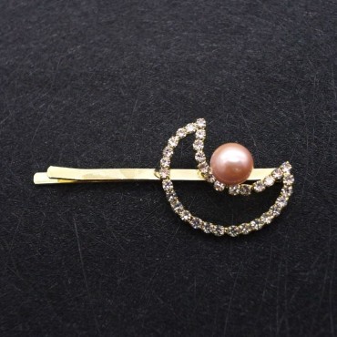 moon shape pearl Hair Clip