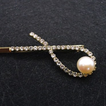 Cross Pearl Hair Clip