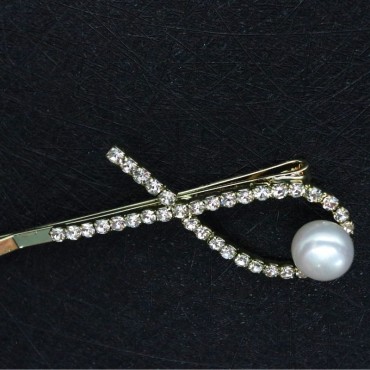 Cross Pearl Hair Clip