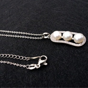 Silver Pea Pearl Pendant Necklace