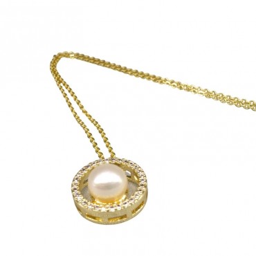 Gold Circled Pearl pendant Necklace