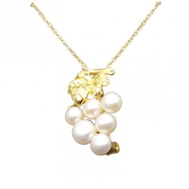 grape design pearl pendant necklace