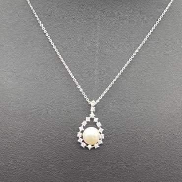 water drop shape pearl pendant necklace