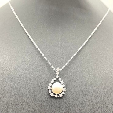 water drop shape pearl pendant necklace