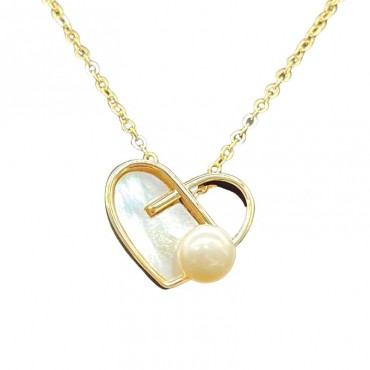 Love Shape Pearl shell Hollow Art Pearl Pendant Necklace