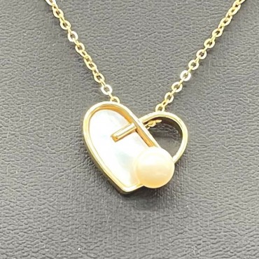 Love Shape Pearl shell Hollow Art Pearl Pendant Necklace