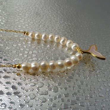 fishtail shape Pearl shell pendant pearl necklace