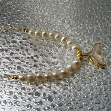 fishtail shape Pearl shell pendant pearl necklace