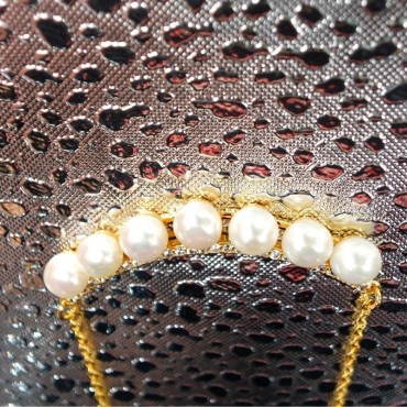 Smile Pearl Pendant Necklace