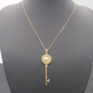 Key Design Pearl shell Pearl Pendant Necklace